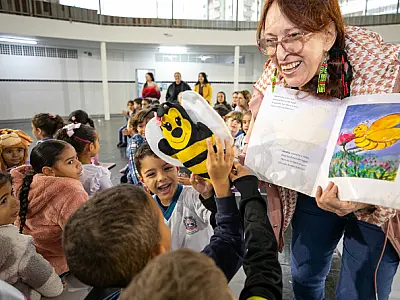 Escolas municipais recebem atividades do XXI Congresso de Poetas Brasileiros de Praia Grande
