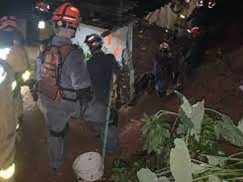 Chuva em São Paulo causa mortes e cancelamento da vacina