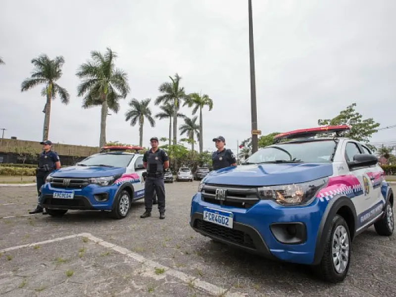 Prefeitura entrega viaturas para atuar no projeto Patrulha Guardiã Maria da Penha