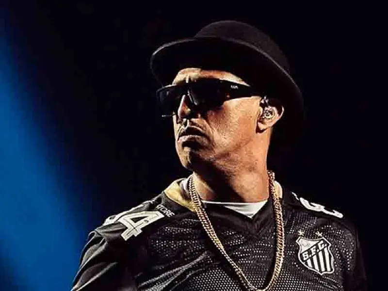 Vereadores votam para conceder título de cidadão santista a Mano Brown