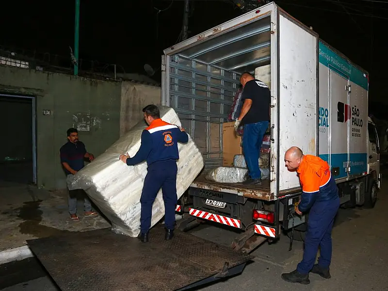 Governo de São Paulo envia 2,1 mil itens de ajuda humanitária após chuvas em Mongaguá