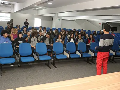 Estudantes de escola santista apresentam sugestões para o problema das palafitas