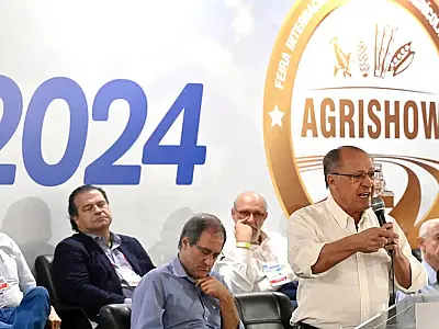 Alckmin defende diálogo com Congresso sobre desoneração da folha