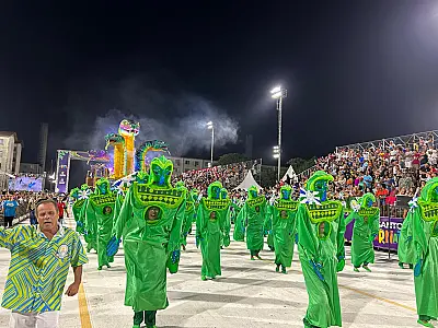 Unido dos Morros é pentacampeã do carnaval santista