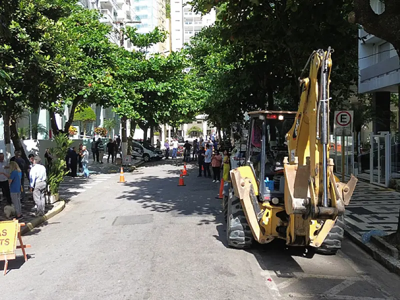 Iniciadas as obras de revitalização da Rua Mário Ribeiro em Guarujá
