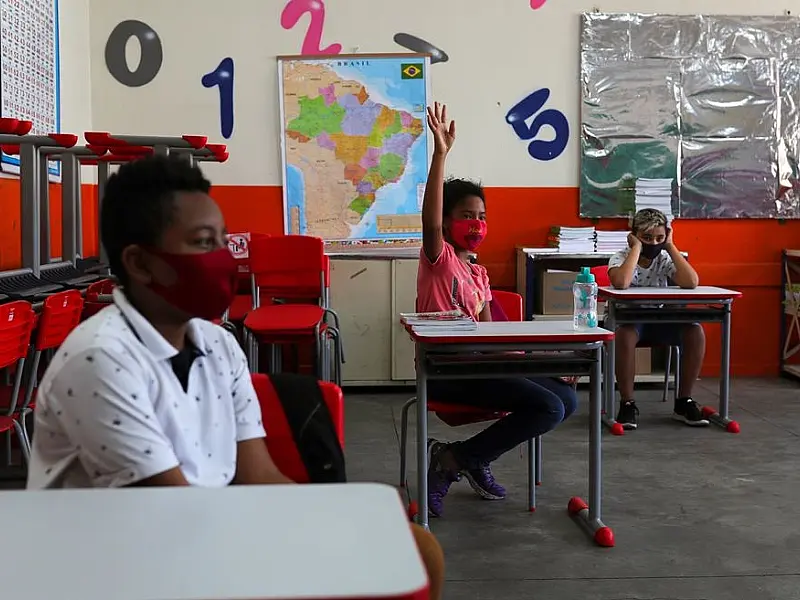 Mais de 80% das escolas das escolas municipais têm aulas presenciais