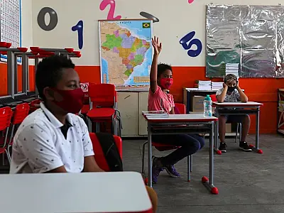 Mais de 80% das escolas das escolas municipais têm aulas presenciais
