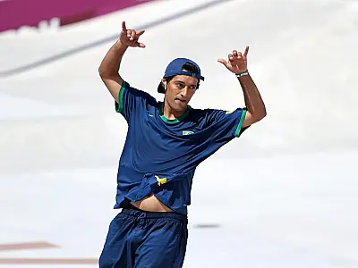 Kelvin Hoefler é prata no skate street da etapa japonesa dos X-Games