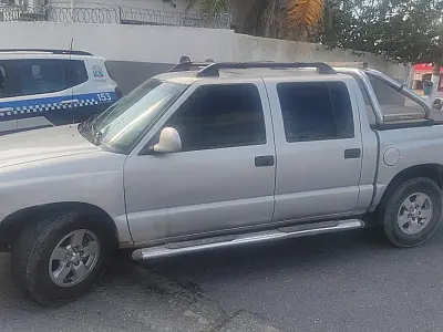 Guarda Civil Municipal de Praia Grande recupera pick-up furtada no Ribeirópolis