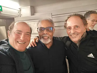 Arte no Dique convida Gilberto Gil para fórum internacional de 2024 em Santos