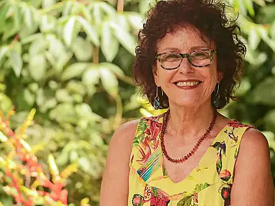 Justiça decreta prisão de donos de cães que atacaram escritora