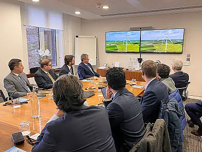 Tarcísio de Freitas começa missão na Europa com reunião com investidores em Londres