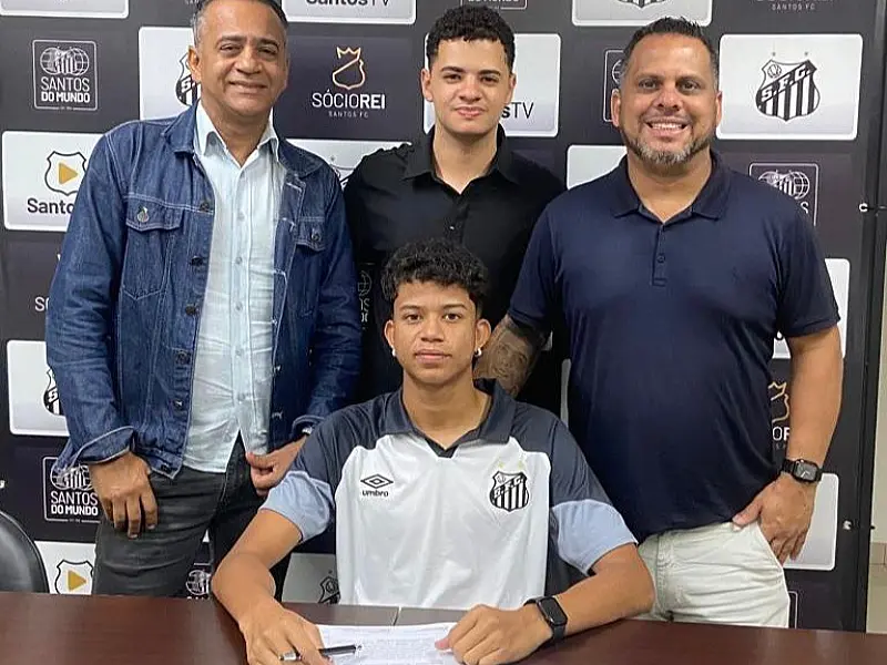 Destaque da base do Jabaquara, meia Rian reforça o sub-15 do Santos