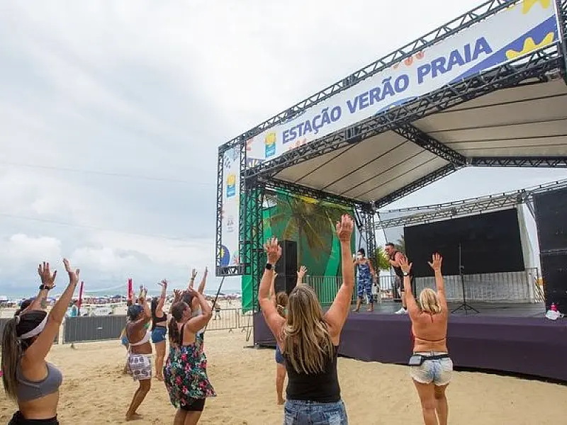 Praia Grande oferece shows gratuitos nas arenas do Estação Verão Praia