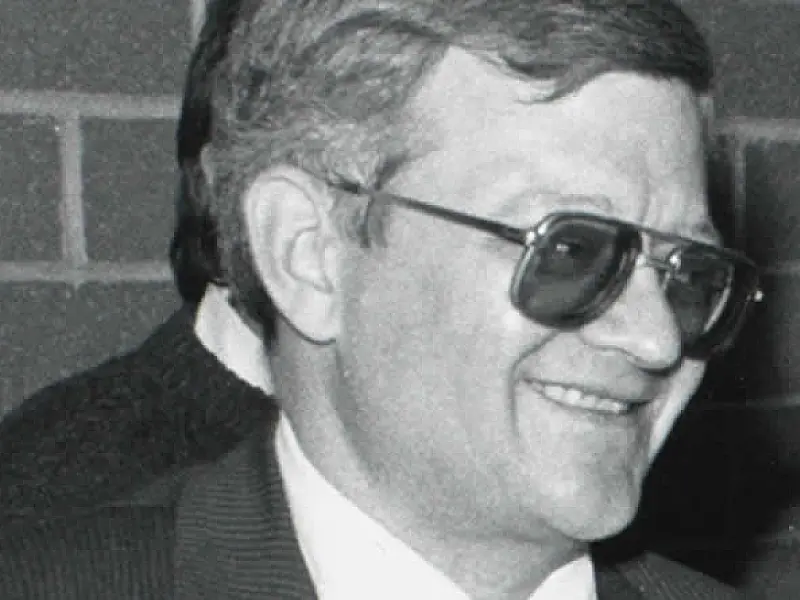 Tom Clancy: o mestre do Techno-Thriller e sua influência na cultura pop
