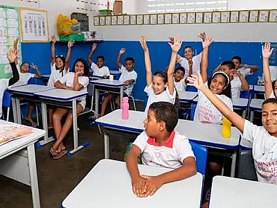 Edital FIA repassará até R$ 500 mil para projetos que assegurem direito à educação de crianças e ado