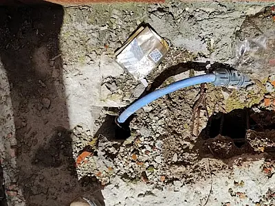 Sabesp elimina mais de 1,6 mil 'gatos' para furto de água na Baixada Santista em 2025