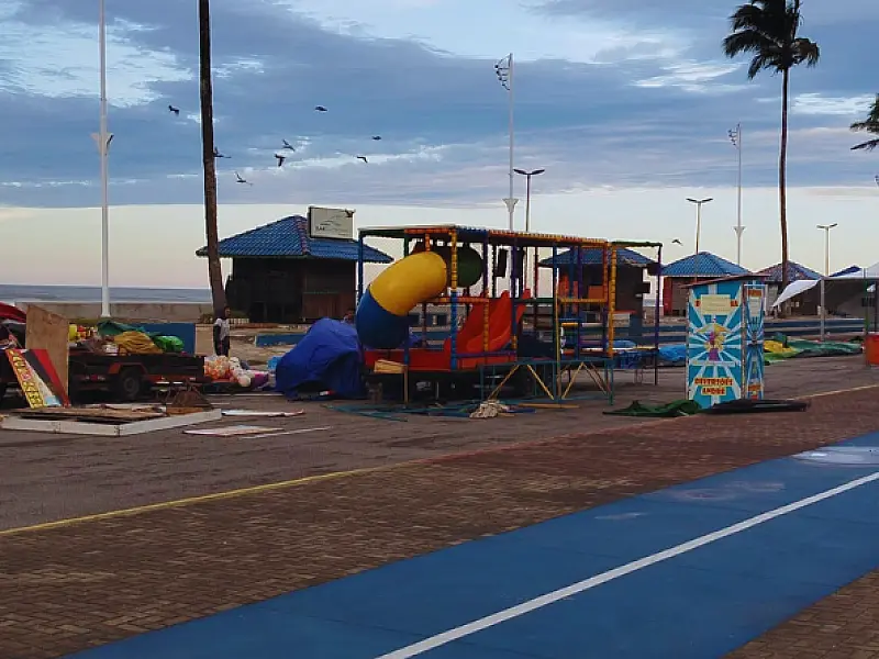 Mongaguá registra ventos de até 111 km/h durante a madrugada