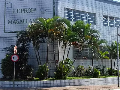 Adolescente é apreendido após prometer massacre em escola estadual na Praia Grande