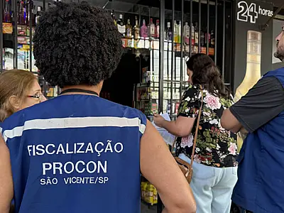 Operação Metanol apreende bebidas irregulares durante fiscalização em São Vicente