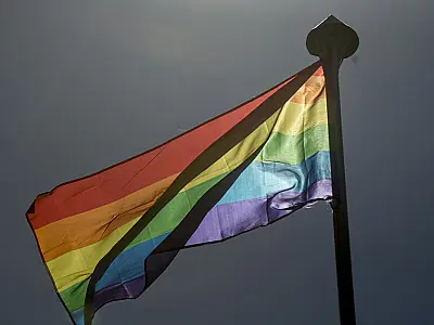 Governo aprova rito simplificado para refúgio de pessoas LGBTQIA+