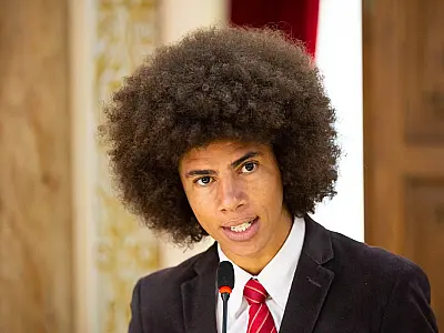 Deputado acusa PF de racismo após inspeção em voo; corporação apura