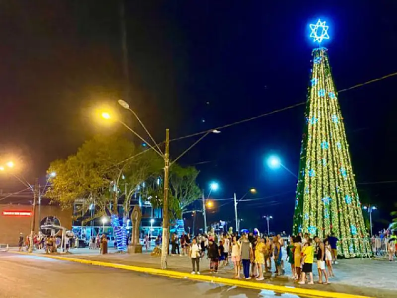 Itanhaém entra em clima natalino com a abertura do "Natal para Todos"