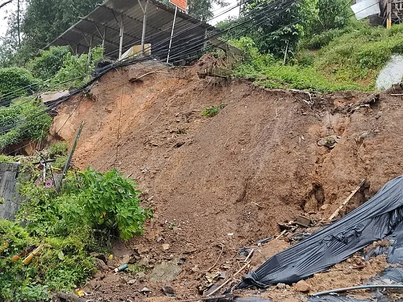 Obra que garante mais segurança em morro de Santos será concluída em maio