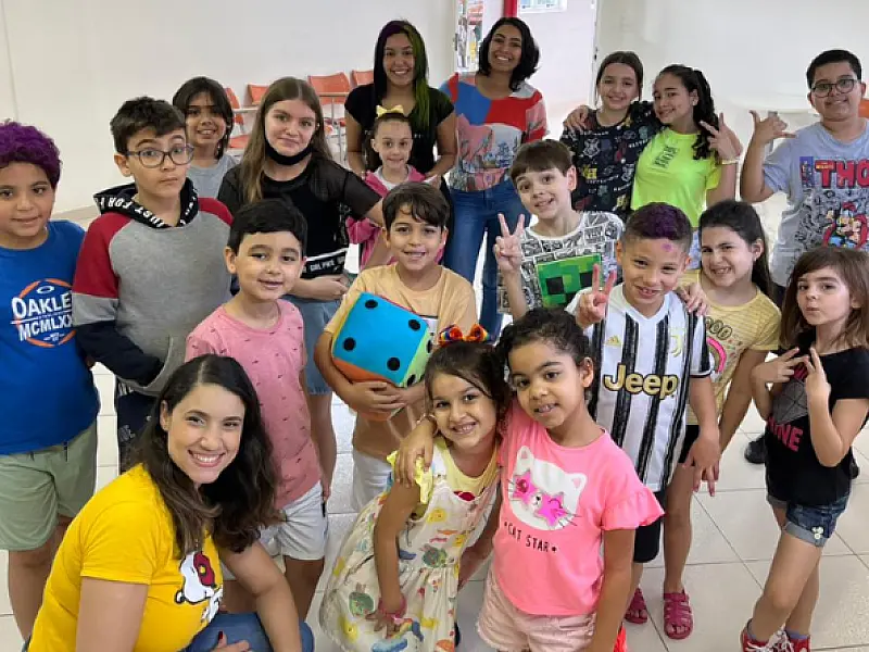Vivências em inglês marcam evento gratuito sobre sustentabilidade para crianças em Santos
