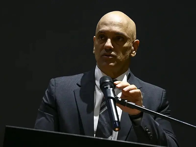 Moraes nega recurso de Bolsonaro contra inelegibilidade
