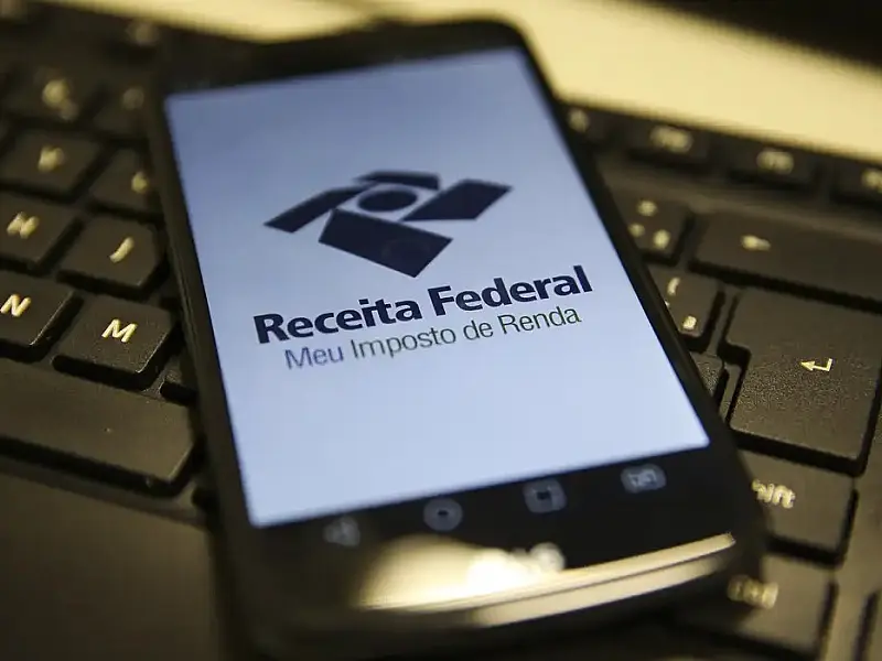 Empresas devem enviar comprovantes para Imposto de Renda até hoje