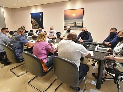 PG antecipa reajuste de servidores e prepara outros benefícios