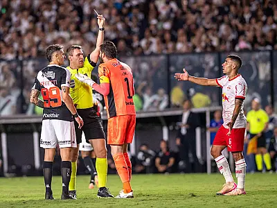 'Árbitros malditos': Descubra com qual árbitro seu time pontua menos no Campeonato Brasileiro