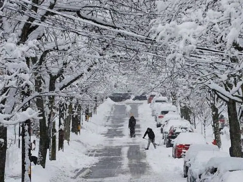 Tempestade de neve deixa milhões sob alerta