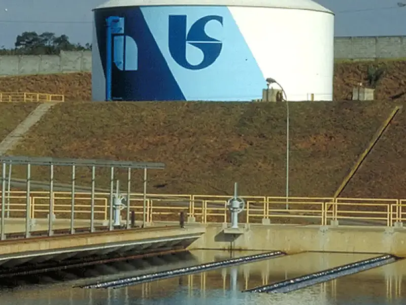 Prefeitos de 305 cidades aprovam novo contrato com Sabesp privatizada