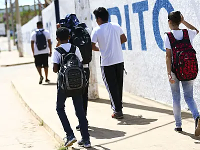 Campanha #VemProUro convoca adolescentes a cuidar da saúde