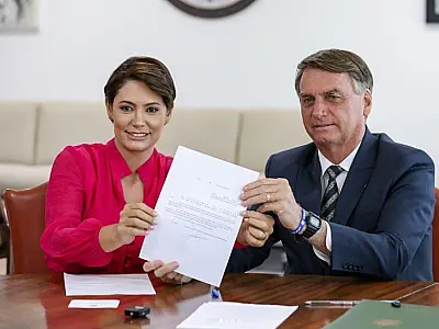 Joia são as mulheres que inspiram, diz Michelle, sem responder sobre presentes