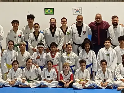 Alunos do Taekwondo do Centro de Iniciação ao Esporte são promovidos de faixa