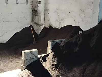 Fábrica clandestina de carvão para narguilés é desativada pela Polícia