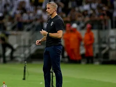 Sylvinho se despede com mensagem ao Corinthians