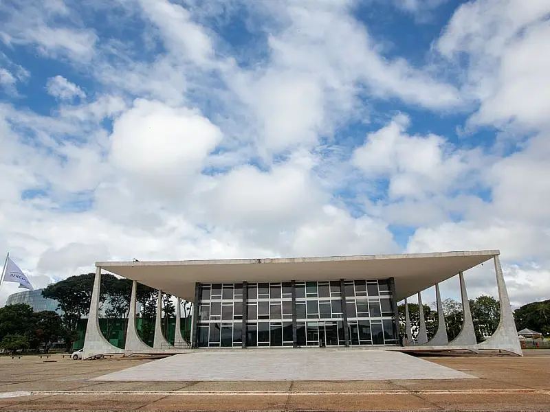 Maioria do STF vota pela condenação de seis réus pelo 8 de janeiro