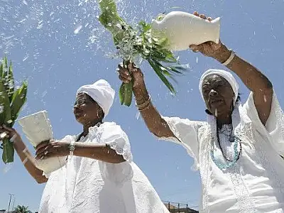 Reunião discute ações culturais voltadas para religiões de matrizes africanas