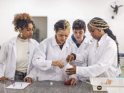 Veja os valores de bolsa-auxílio nos estágios para estudantes da rede estadual de SP
