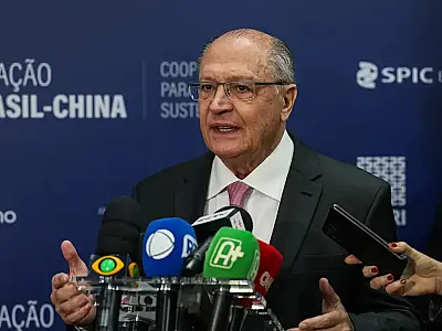Presidente em exercício destaca harmonia na relação entre poderes