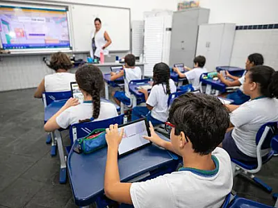 Secretaria de Educação de Praia Grande participa da etapa regional do Conae-2024