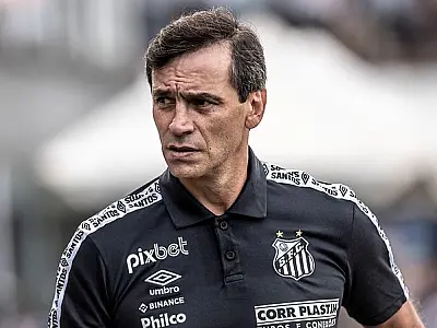 Fabián Bustos pode igualar recorde de Vanderlei Luxemburgo e Jorge Sampaoli pelo Santos