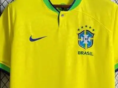 Venda de camisa do Brasil sobe 85% na OLX às vésperas da eleição