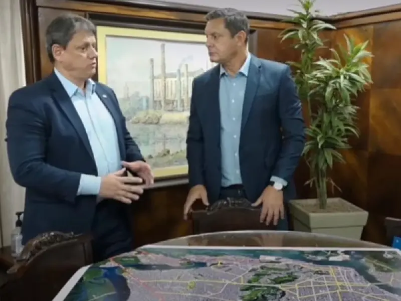 Túnel ligando as zonas Leste e Noroeste é tema de encontro entre prefeito e ministro