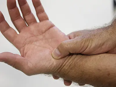 Mais de 15 milhões de brasileiros sofrem com doenças reumáticas