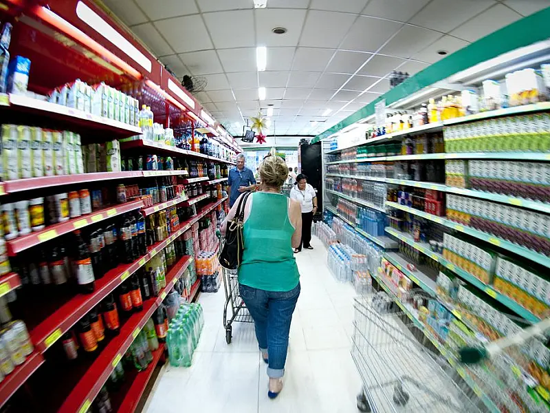 Em março, cesta básica ficou mais barata em 13 capitais brasileiras